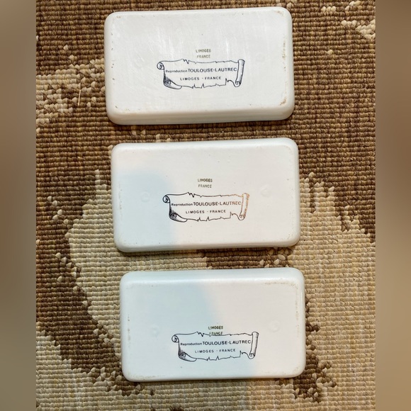 Set of 3 Limoges/France Toulouse-L Autrec Trinket/Soap Dishes - Picture 2 of 10